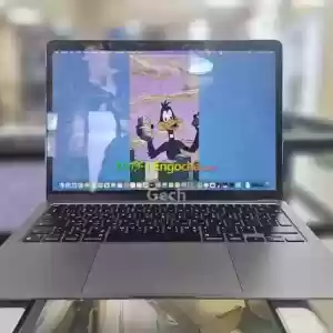   Almost New  Model:- Macbook air M1    Processor:- M1 chip processor Battery :- only 39  Price in Ethiopia